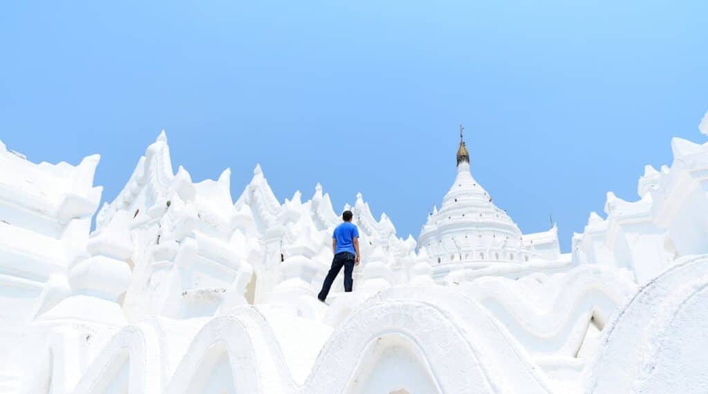 Top 10 Must-See Attractions in Mandalay